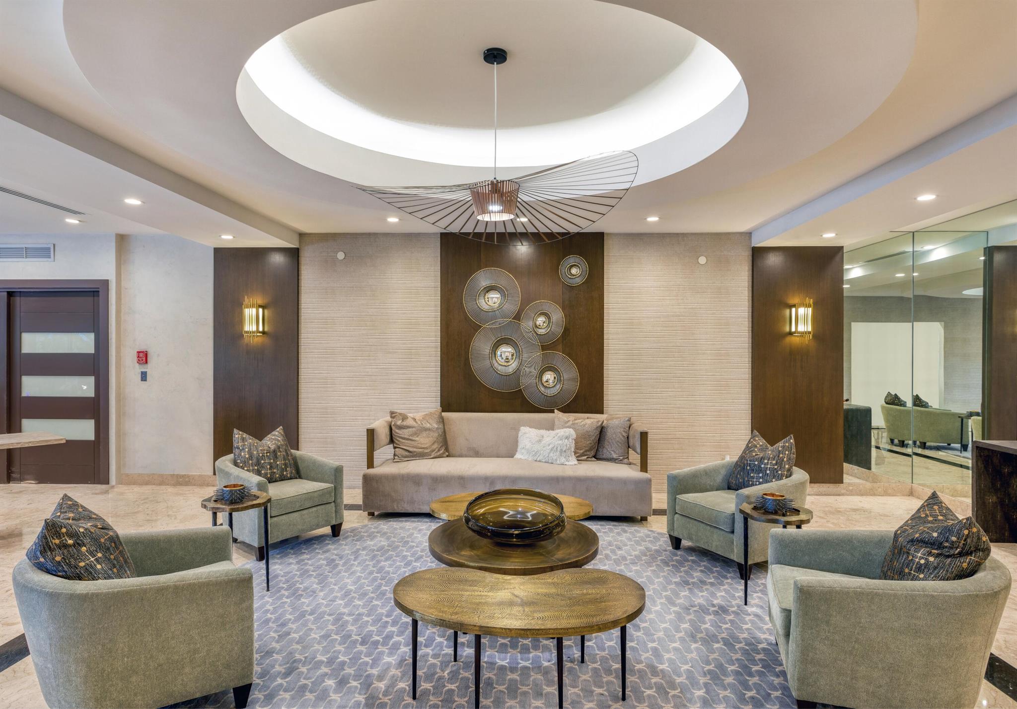 CARLTON - Residential