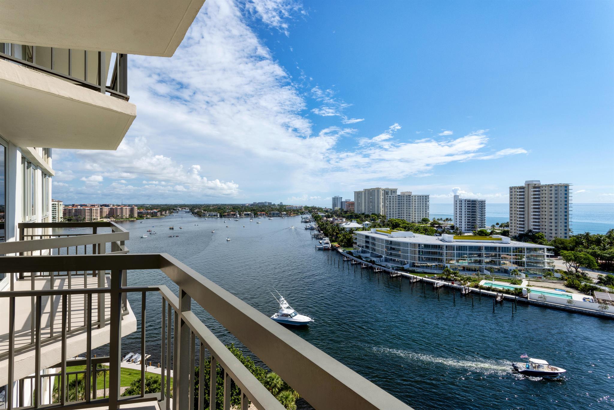 CARLTON - Residential