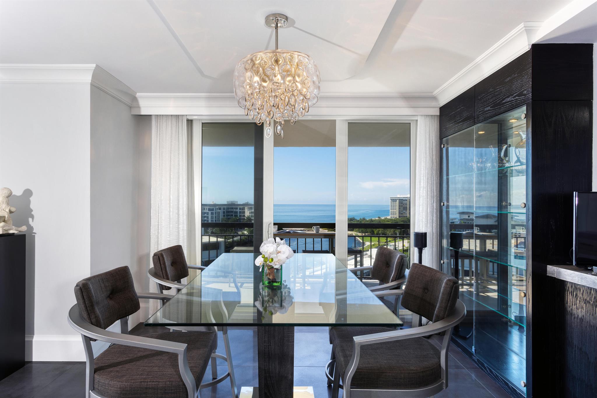 CARLTON - Residential