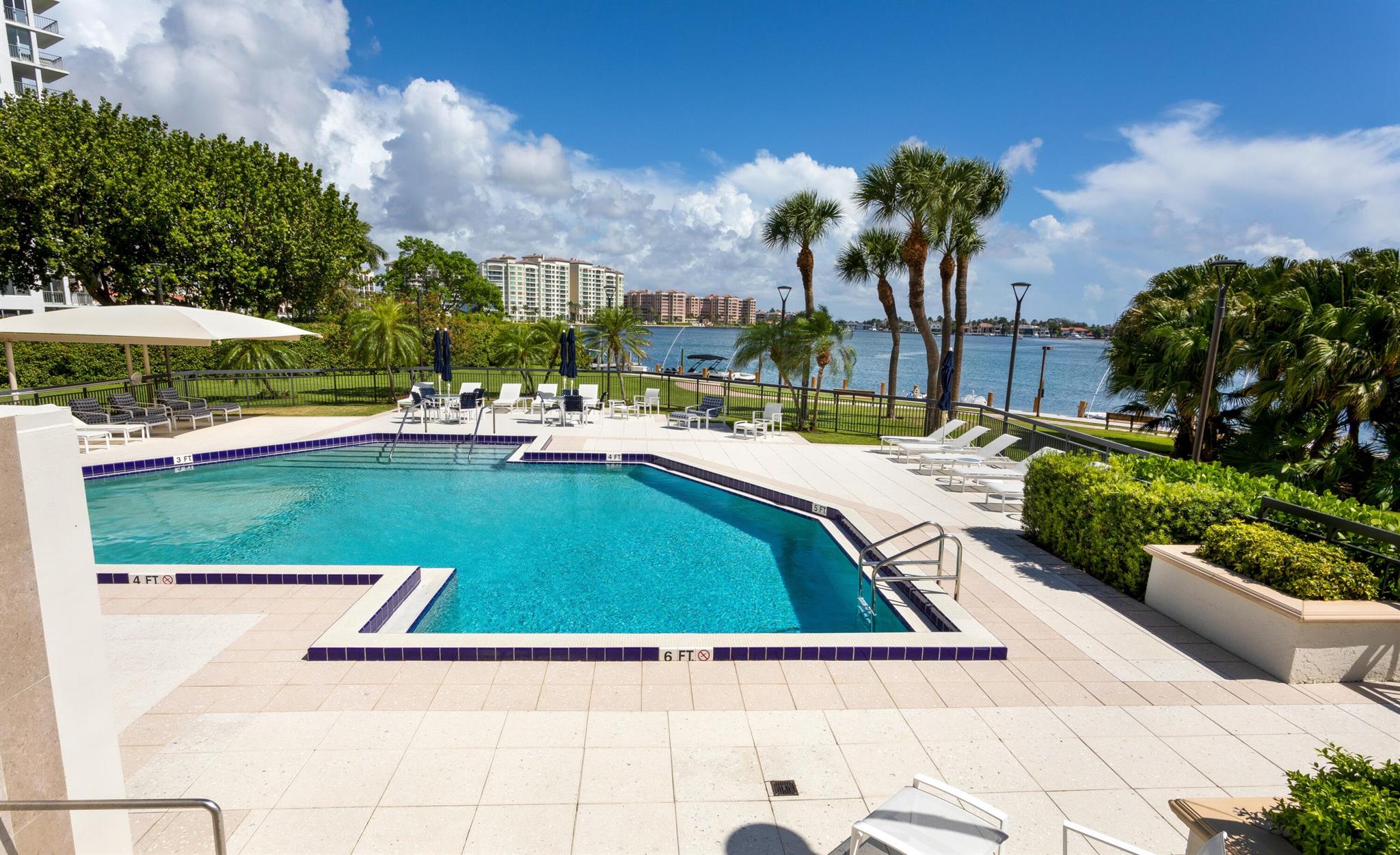 CARLTON - Residential