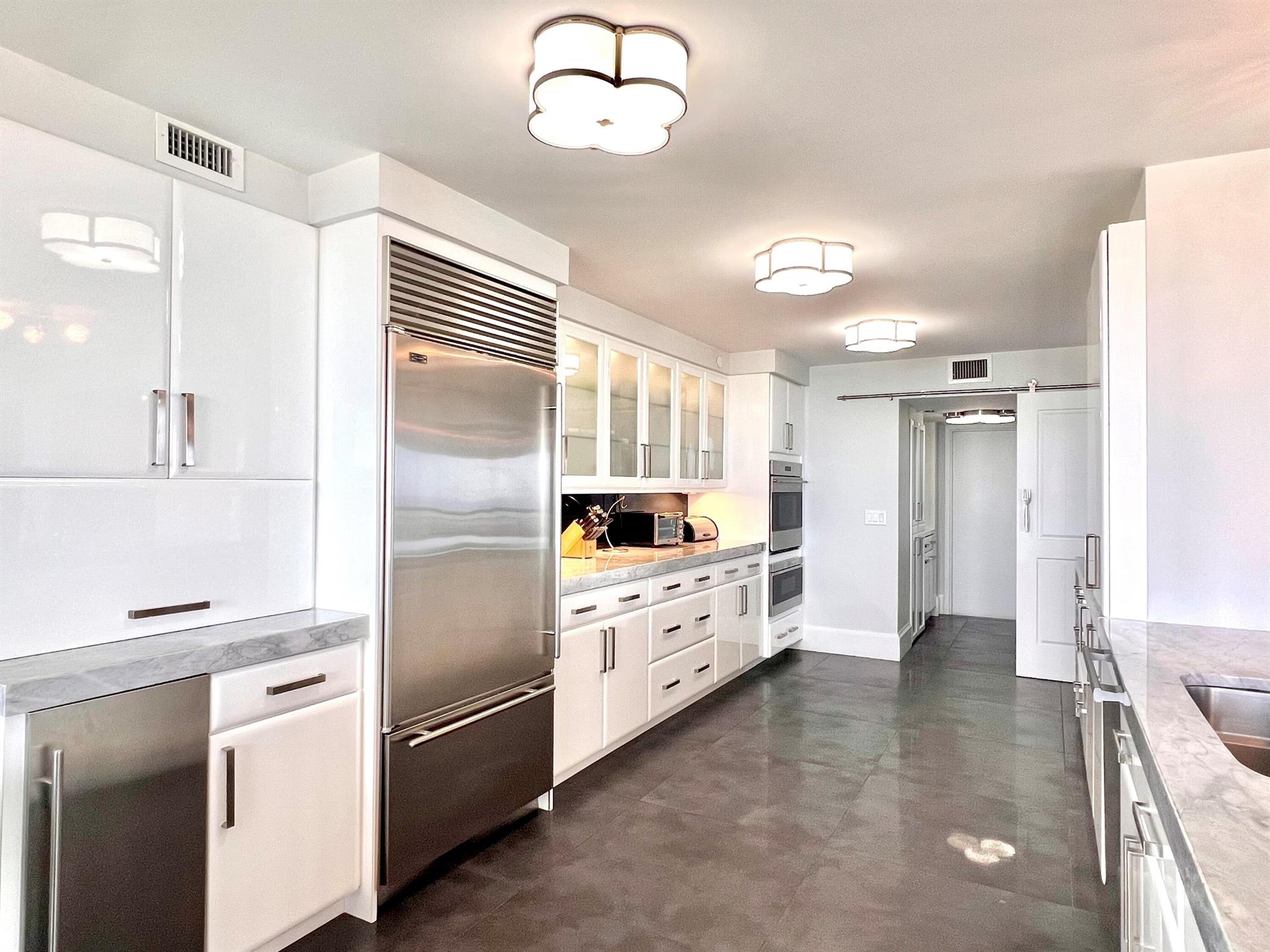 CARLTON - Residential