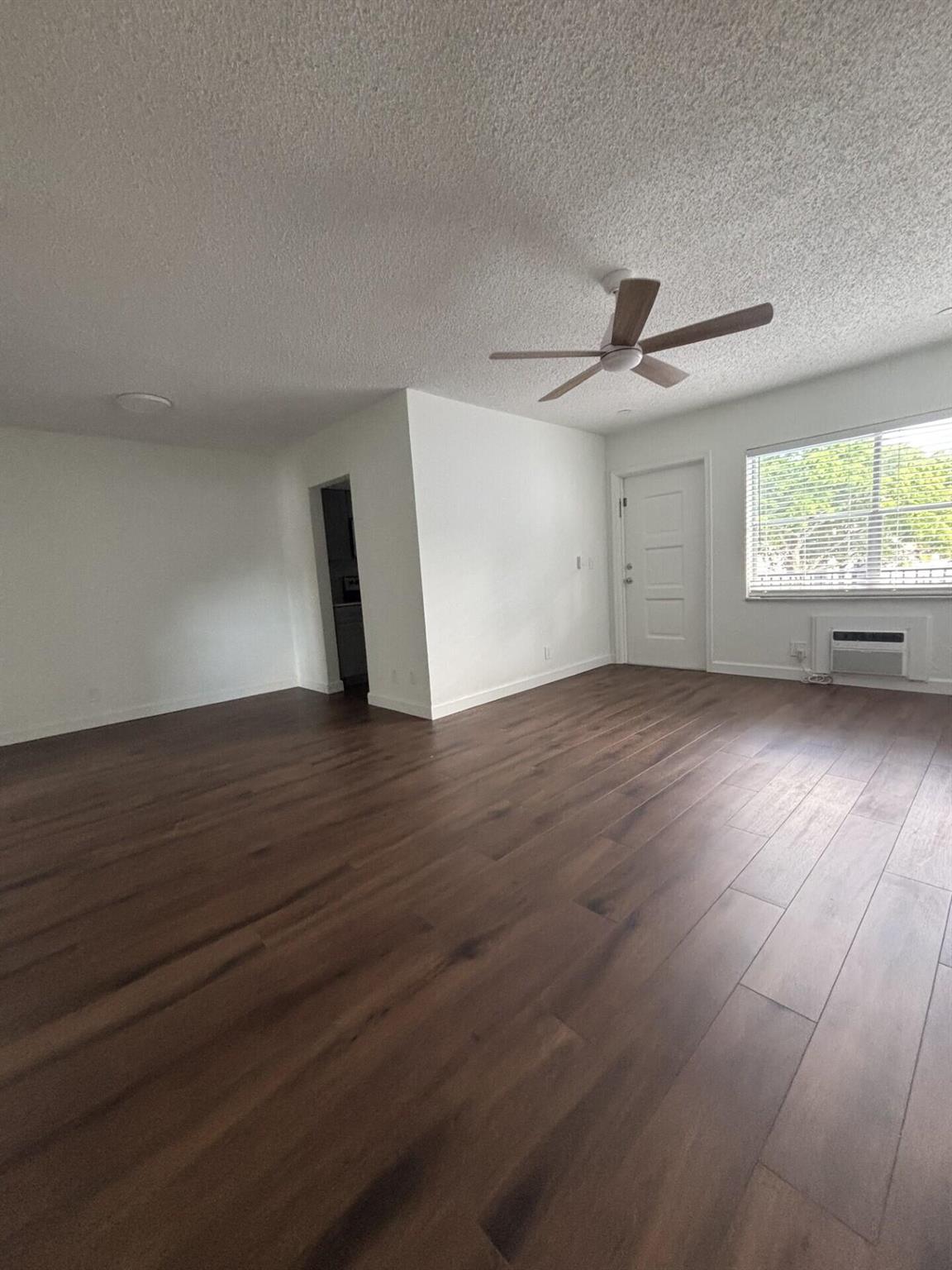 ASTOR CONDO - Residential