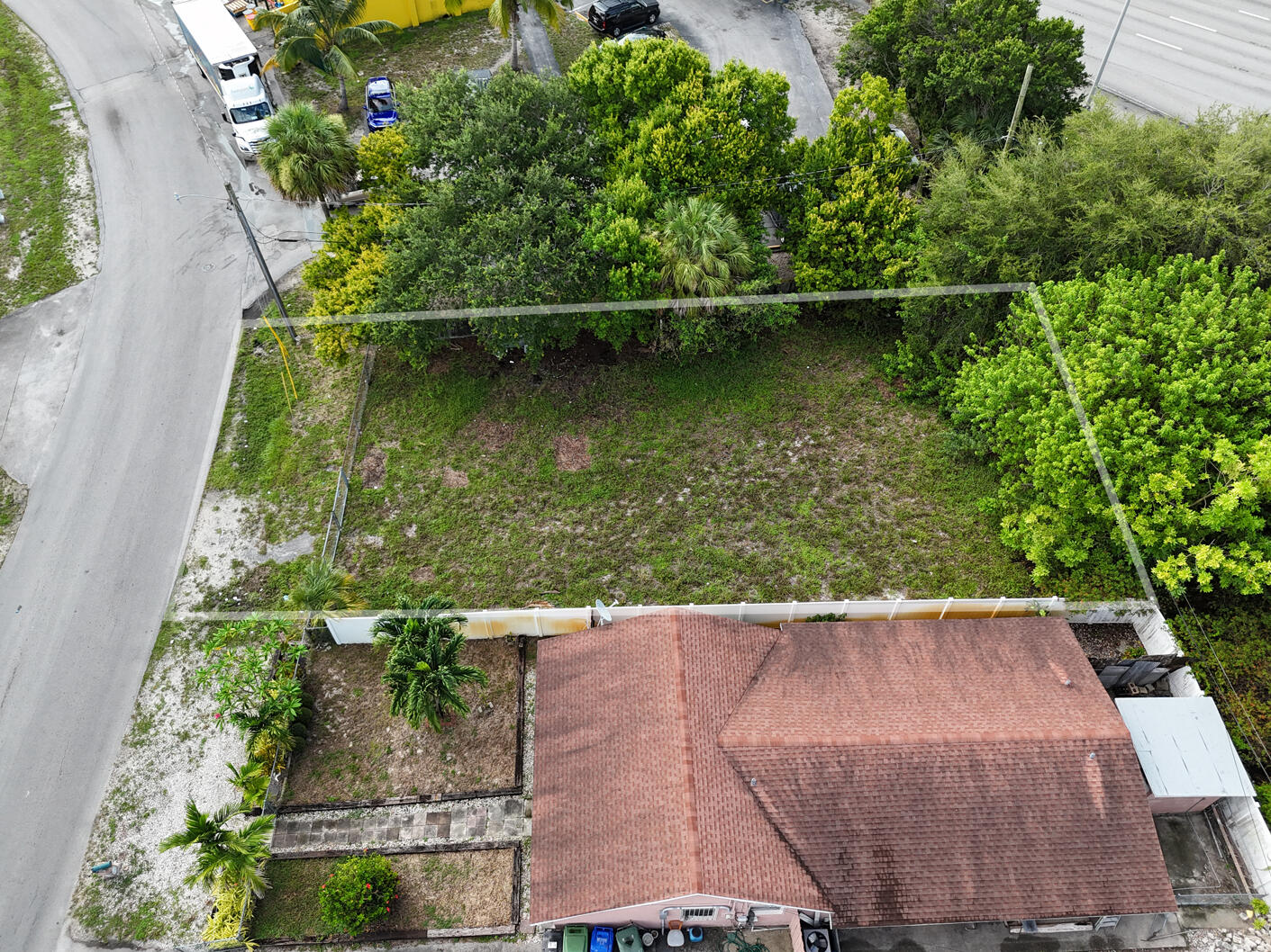 1602 Lauderdale Manors Drive