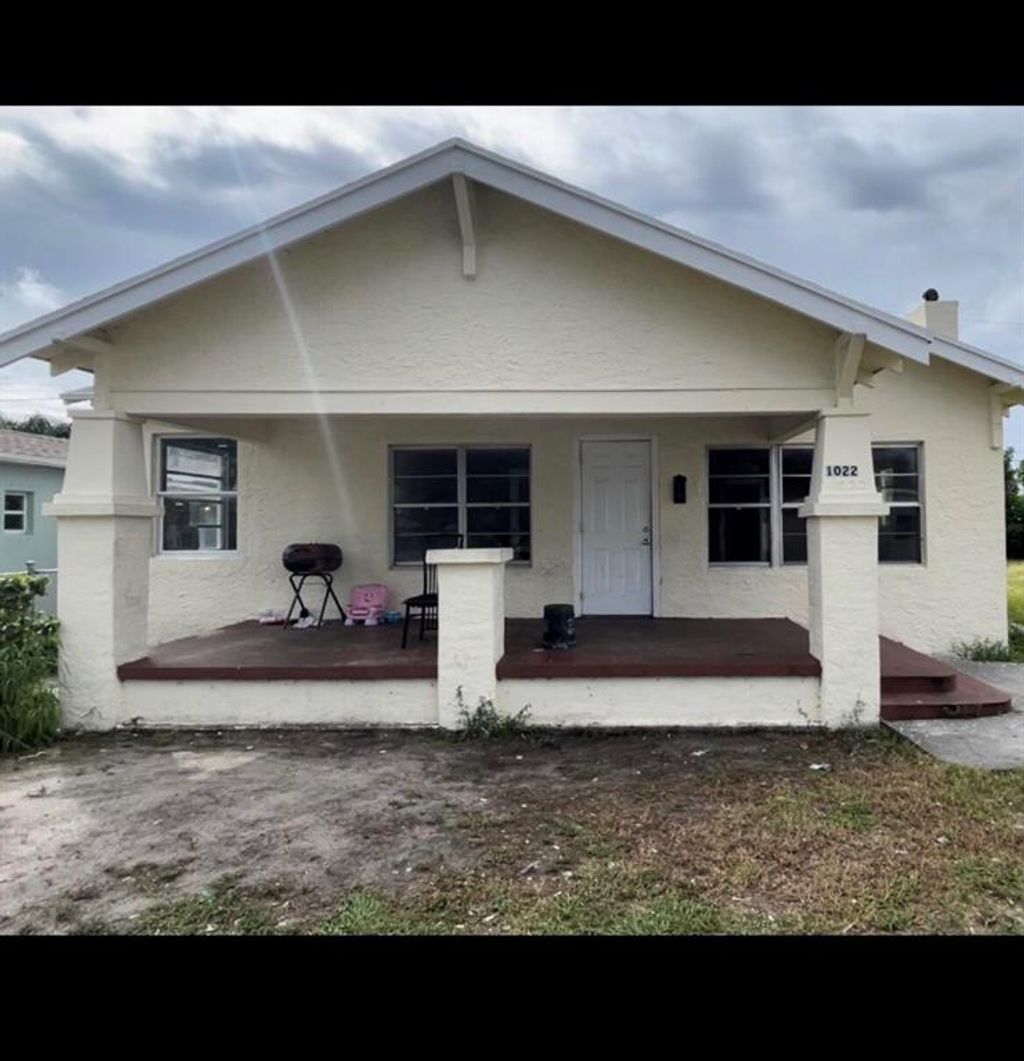 Photo of 1022 State Street, West Palm Beach, FL 33407 (MLS # R10760830)