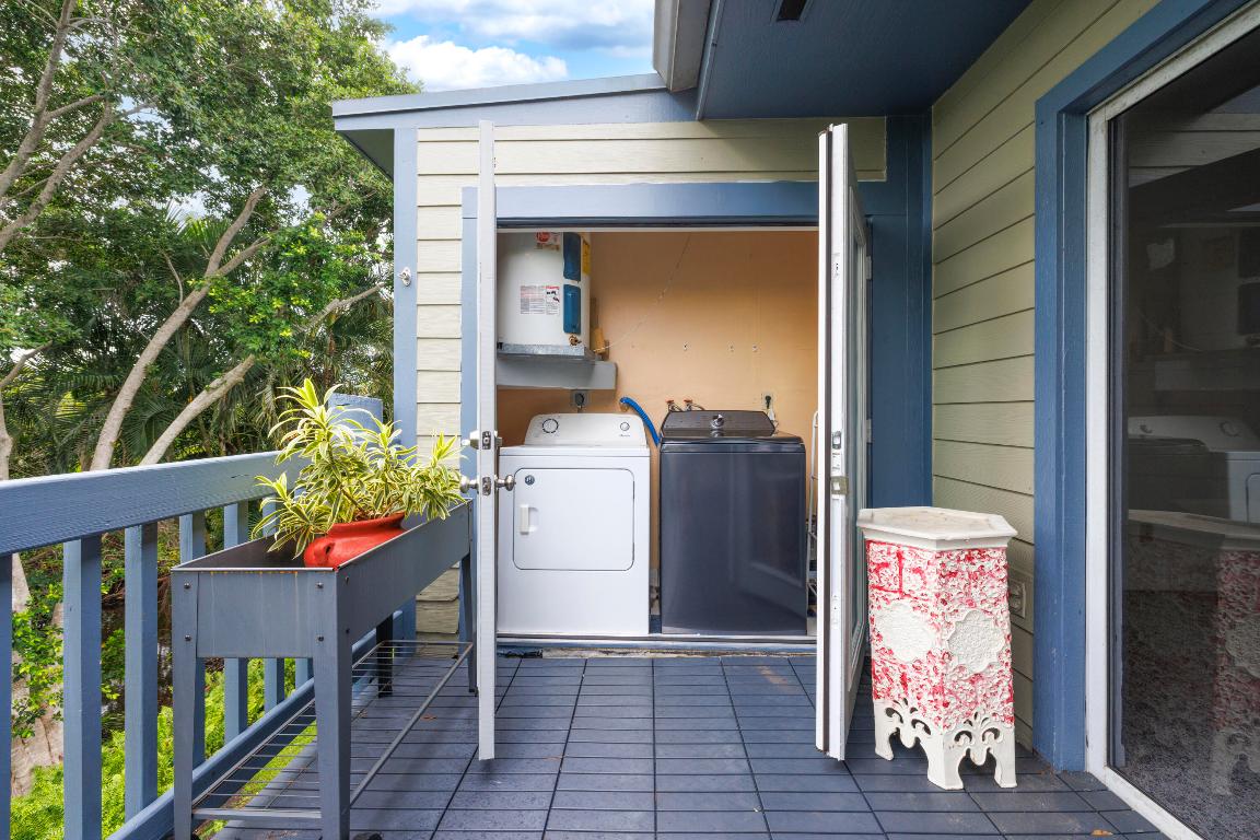 BEACON 21 CONDO - Residential