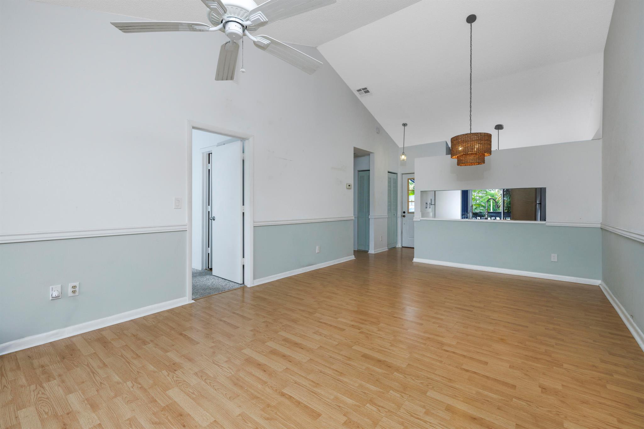 BEACON 21 CONDO - Residential