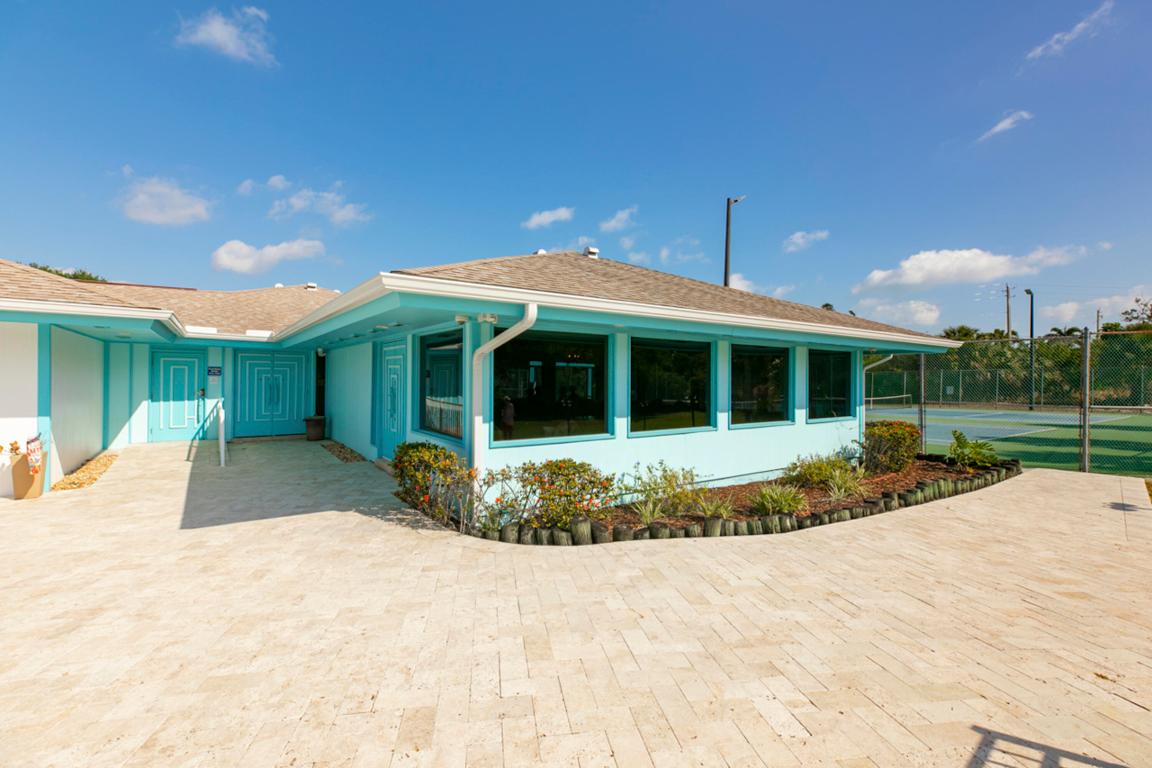 BEACON 21 CONDO - Residential