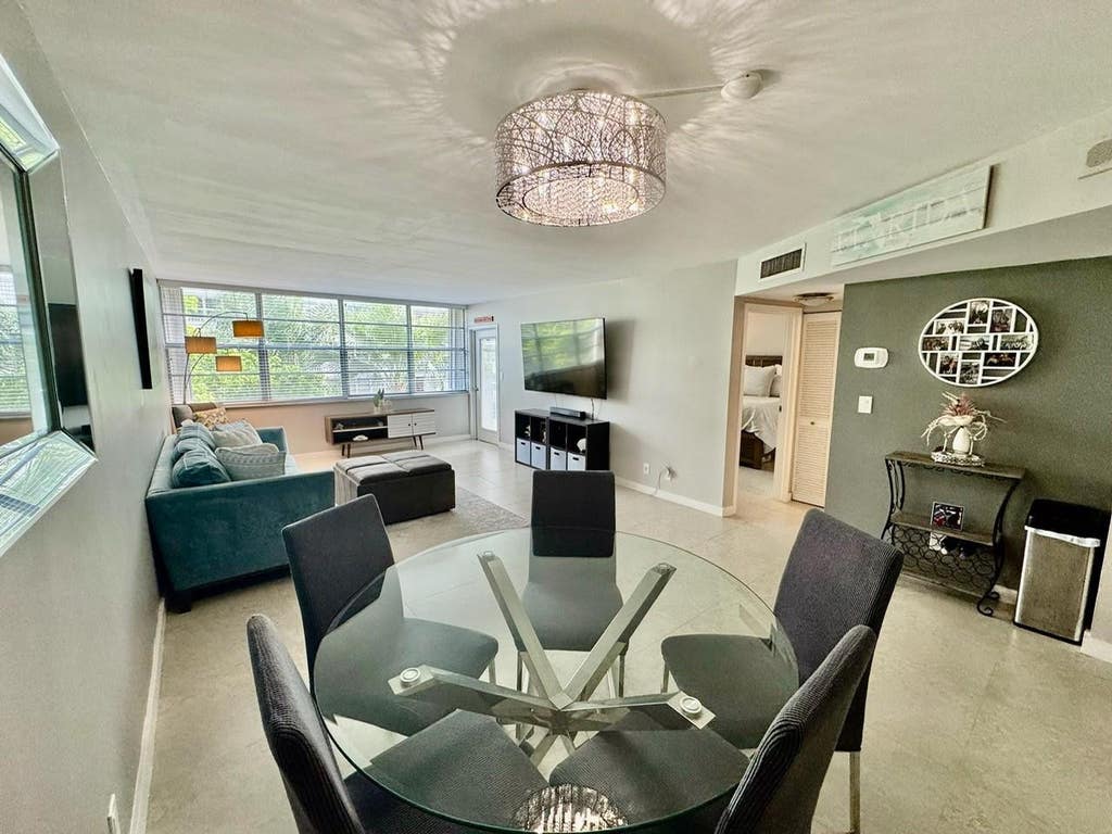 Photo of 1160 N FEDERAL Highway #315, Fort Lauderdale, FL 33304 (MLS # B26059700)