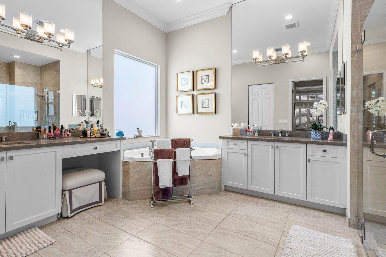 VALENCIA BAY - Residential