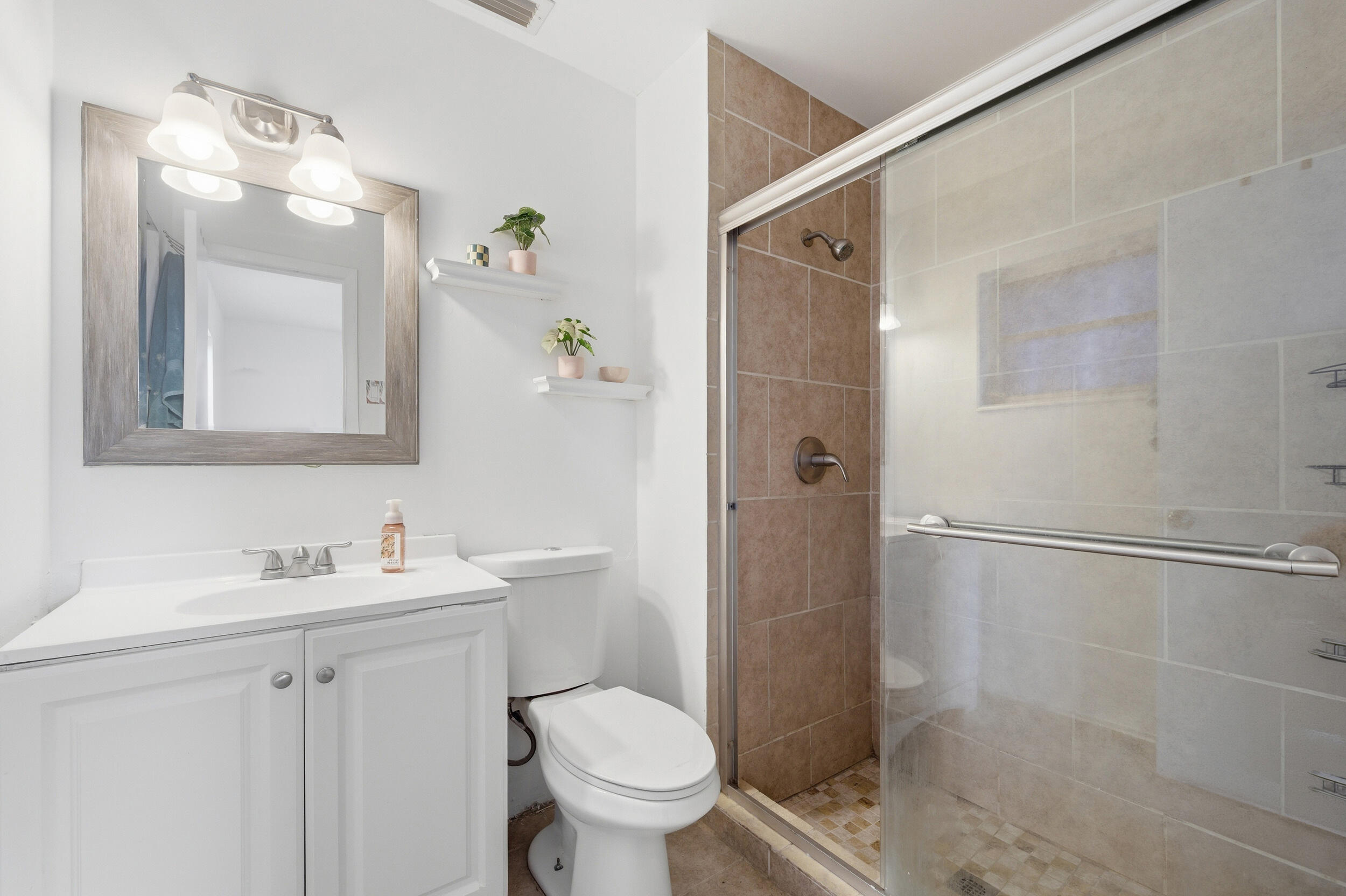 FOREST HILL VILLAGE 7 - Residential