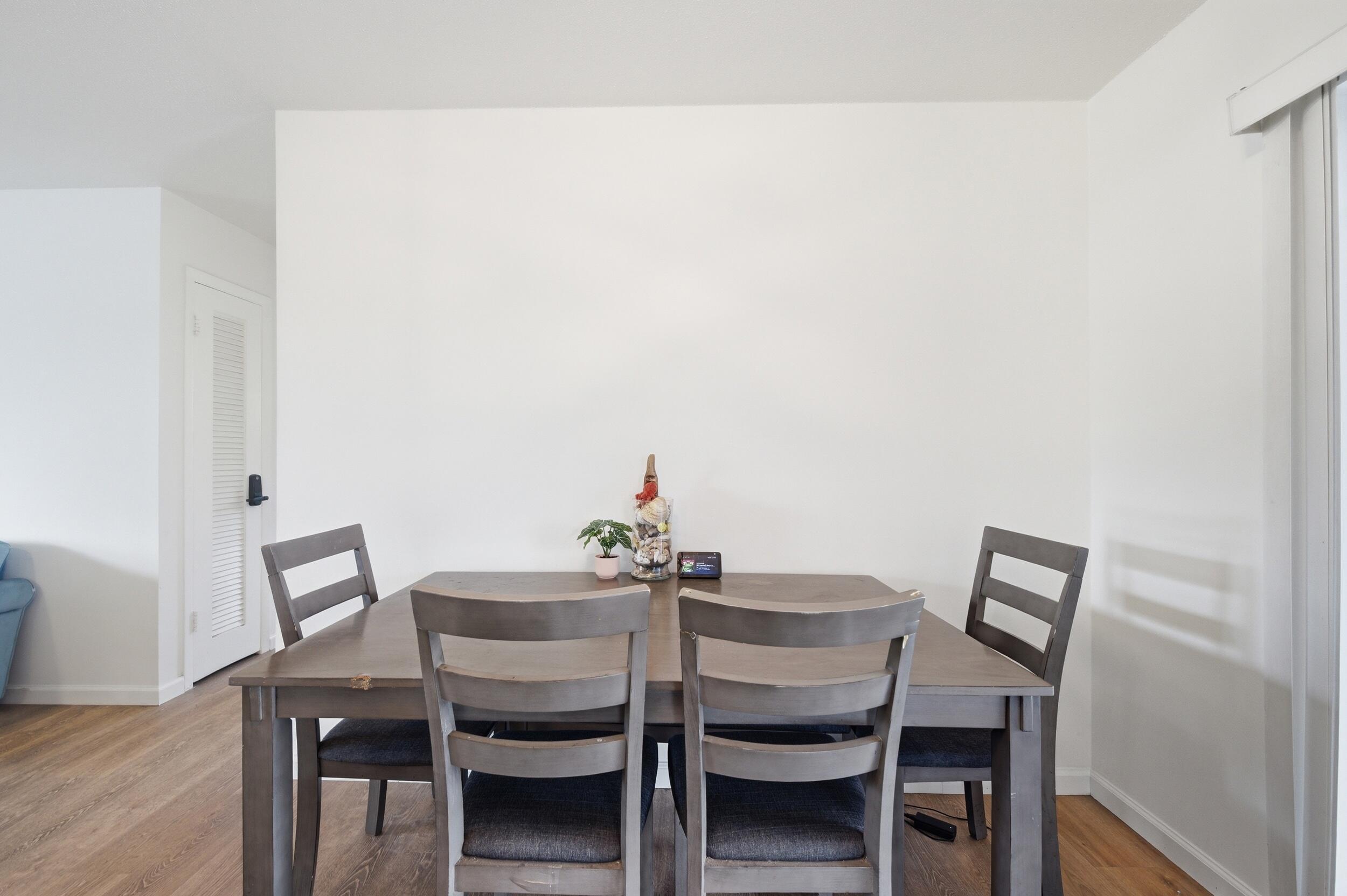 FOREST HILL VILLAGE 7 - Residential