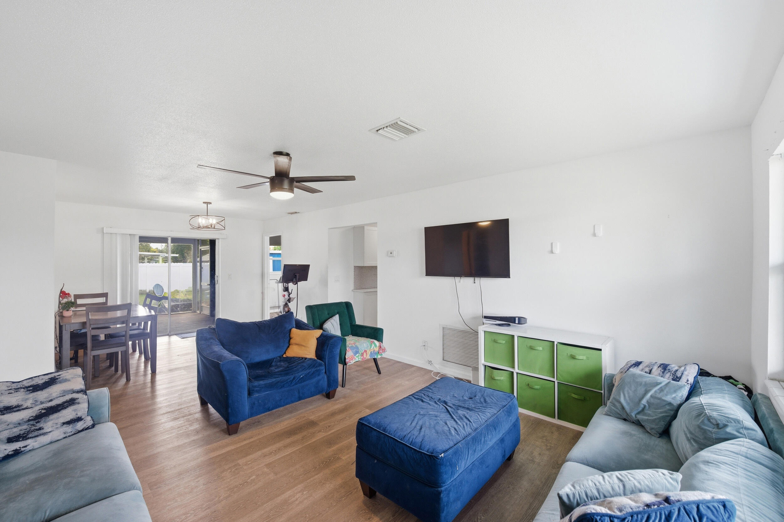 FOREST HILL VILLAGE 7 - Residential