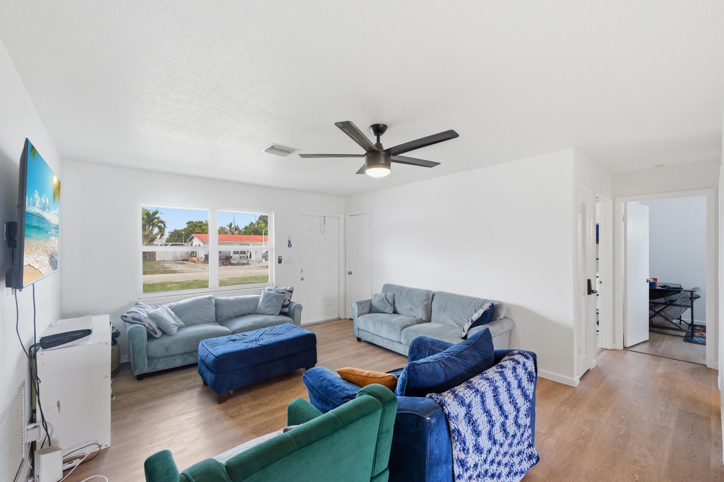 FOREST HILL VILLAGE 7 - Residential