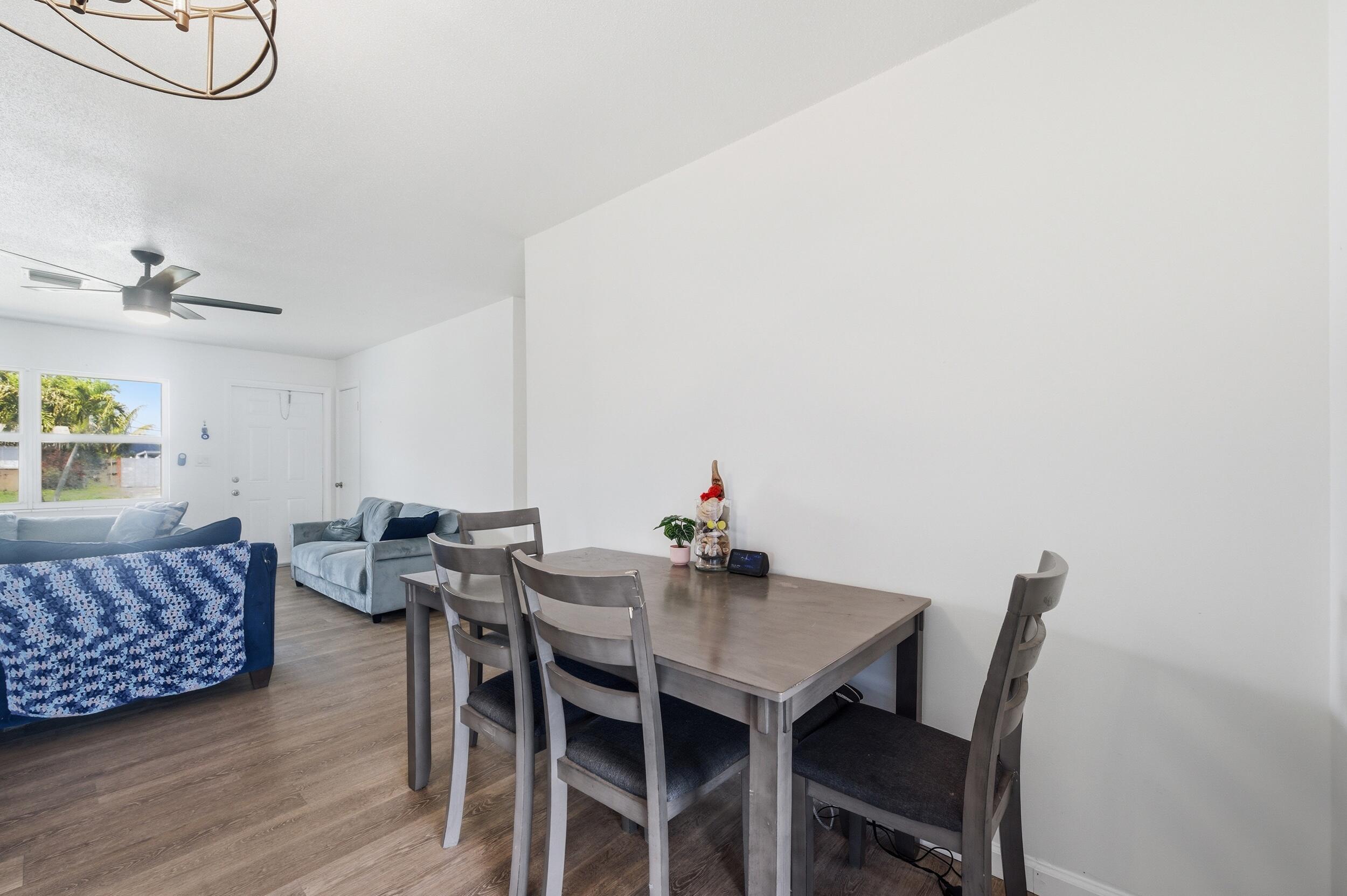 FOREST HILL VILLAGE 7 - Residential