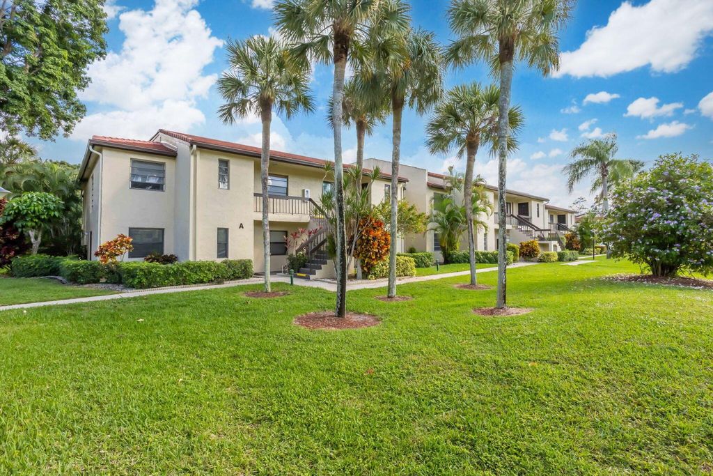 Photo of 21215 Lago Circle #C, Boca Raton, FL 33433 (MLS # R11147376)