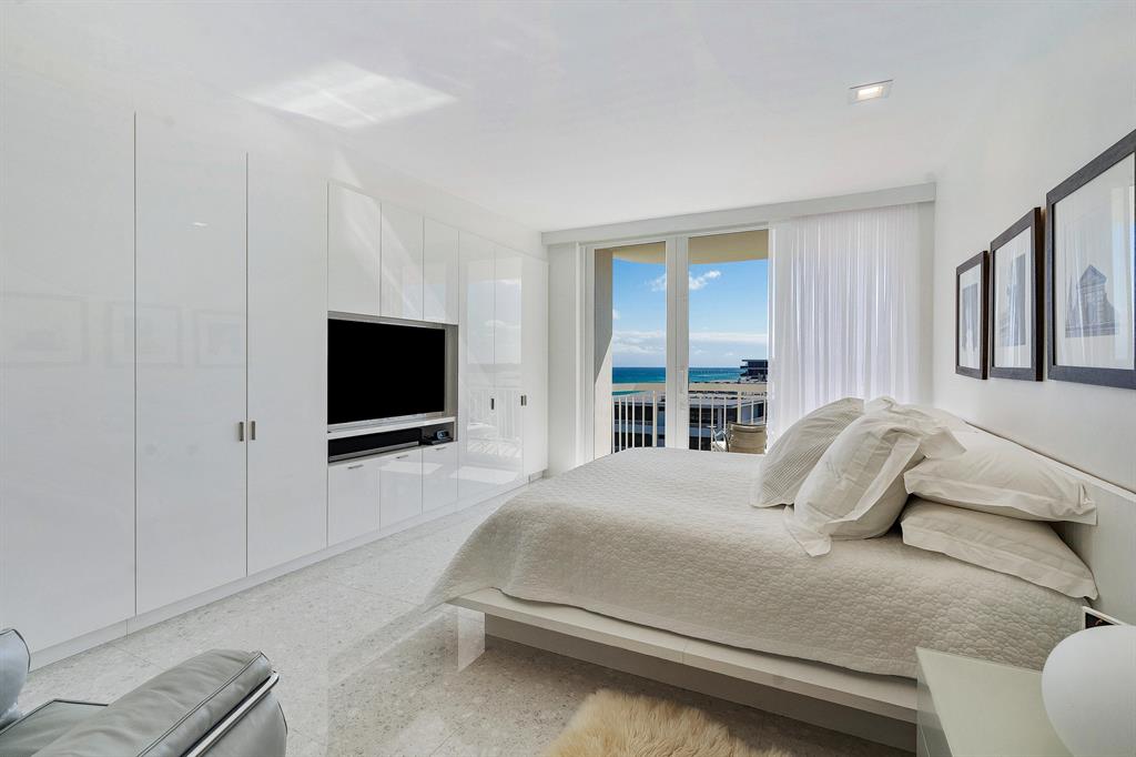 PALM BEACH STRATFORD COND - Residential