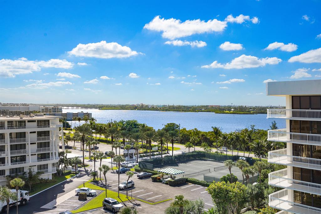 PALM BEACH STRATFORD COND - Residential