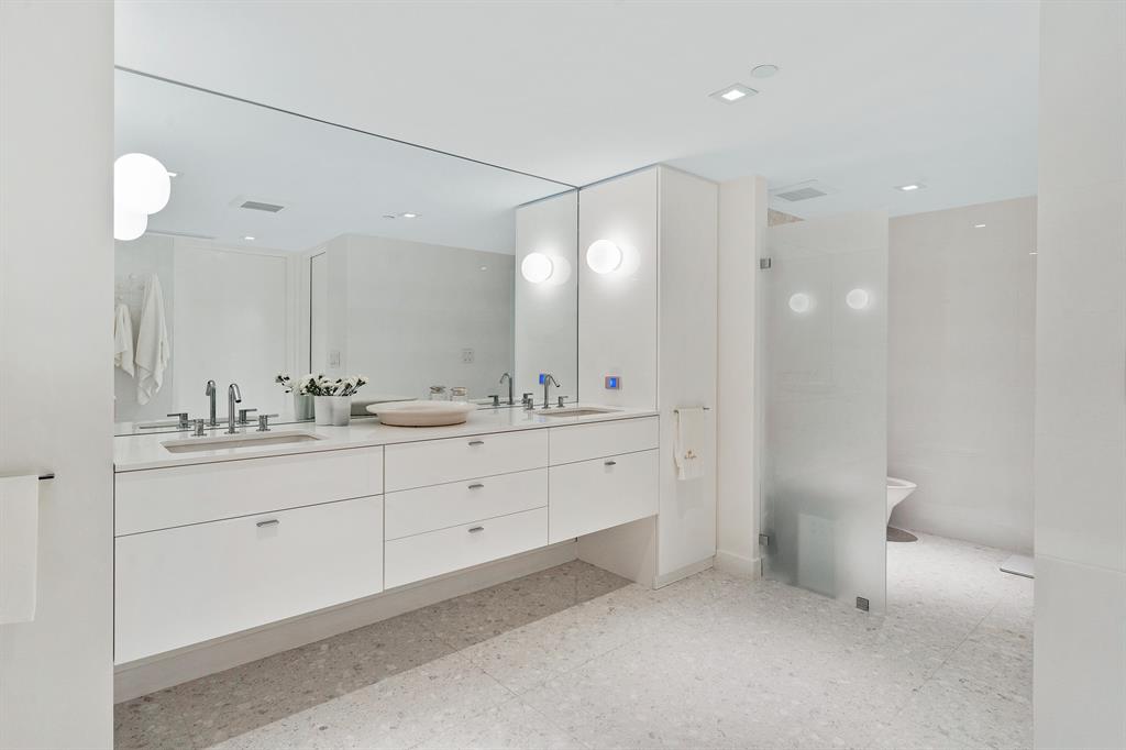 PALM BEACH STRATFORD COND - Residential