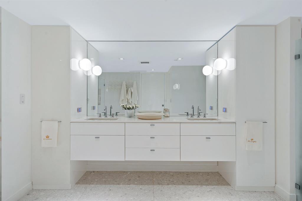 PALM BEACH STRATFORD COND - Residential