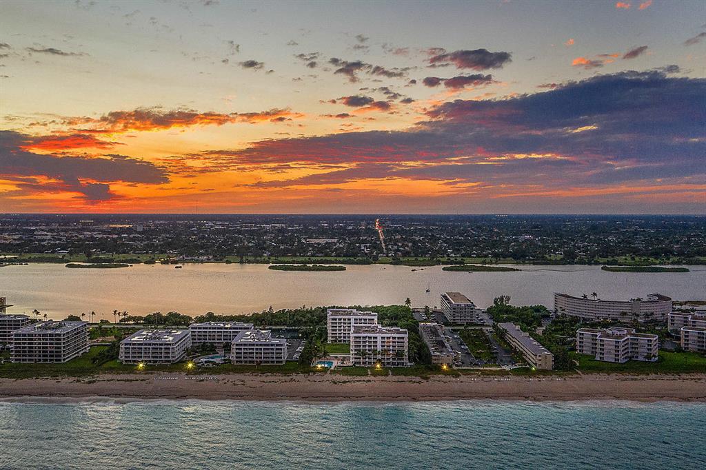 PALM BEACH STRATFORD COND - Residential