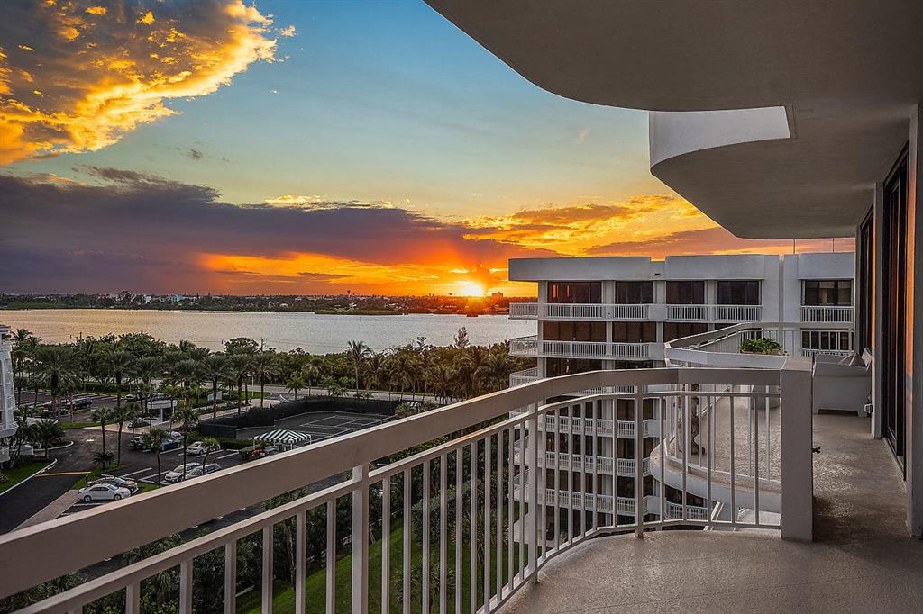 PALM BEACH STRATFORD COND - Residential