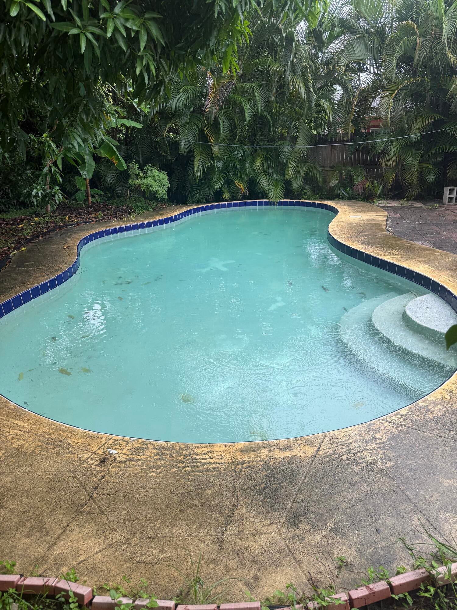 433 SW 10TH Avenue