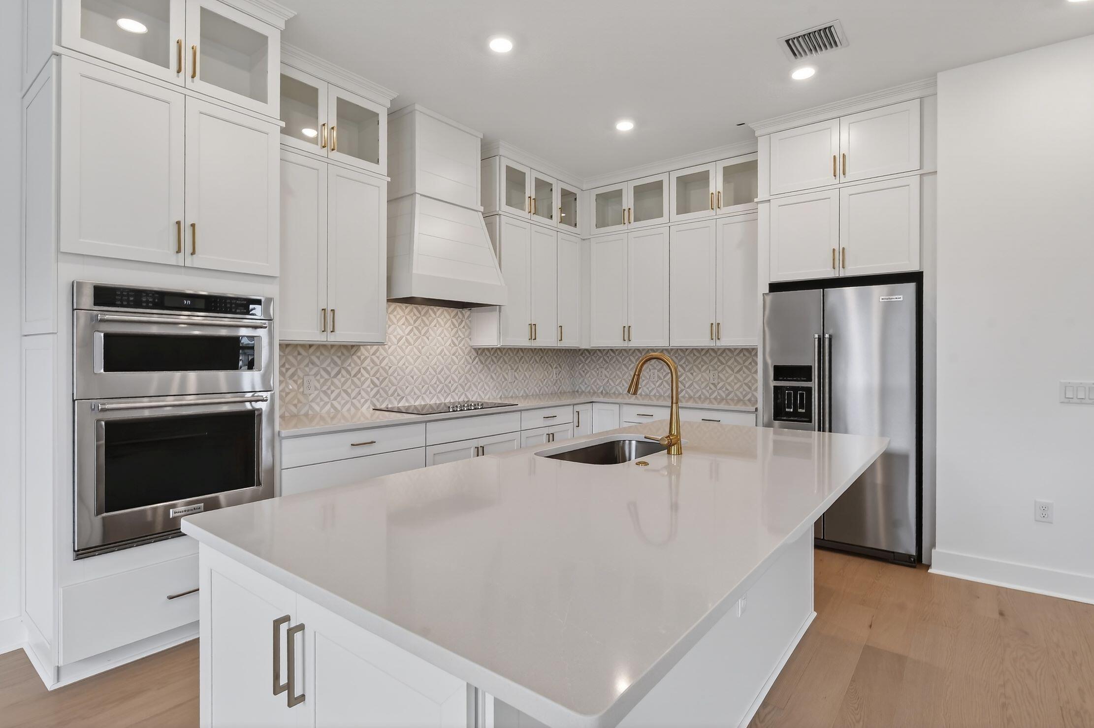 THE RESERVE AT EASTPOINTE - Residential