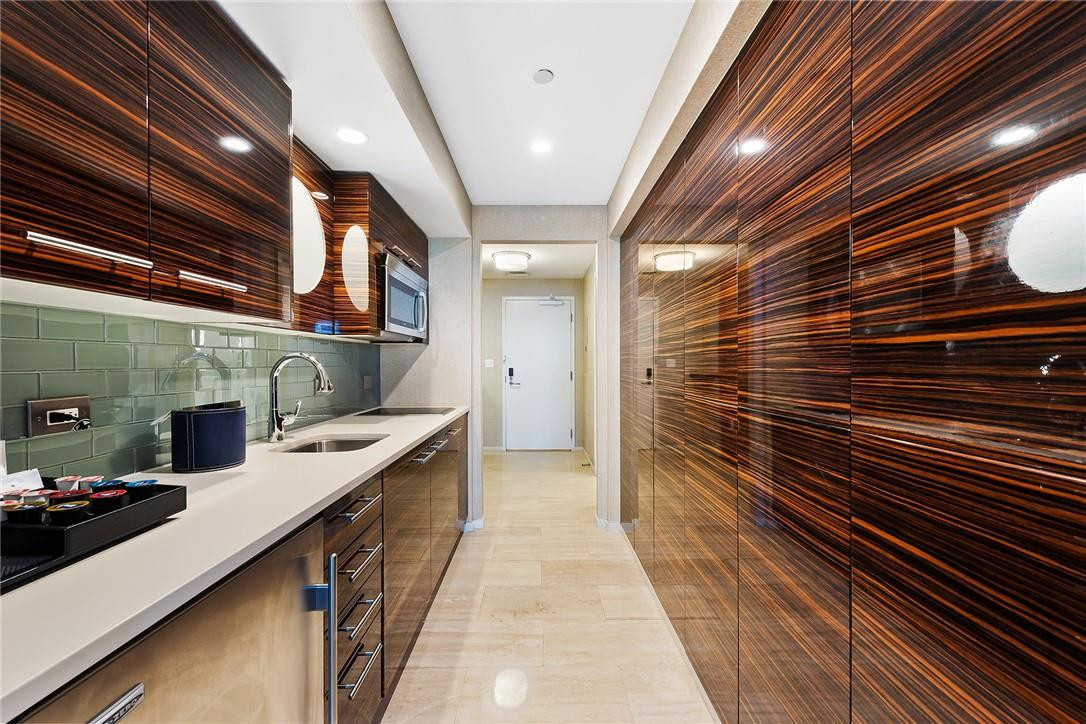 OCEAN RESORT RESIDENCES - Residential