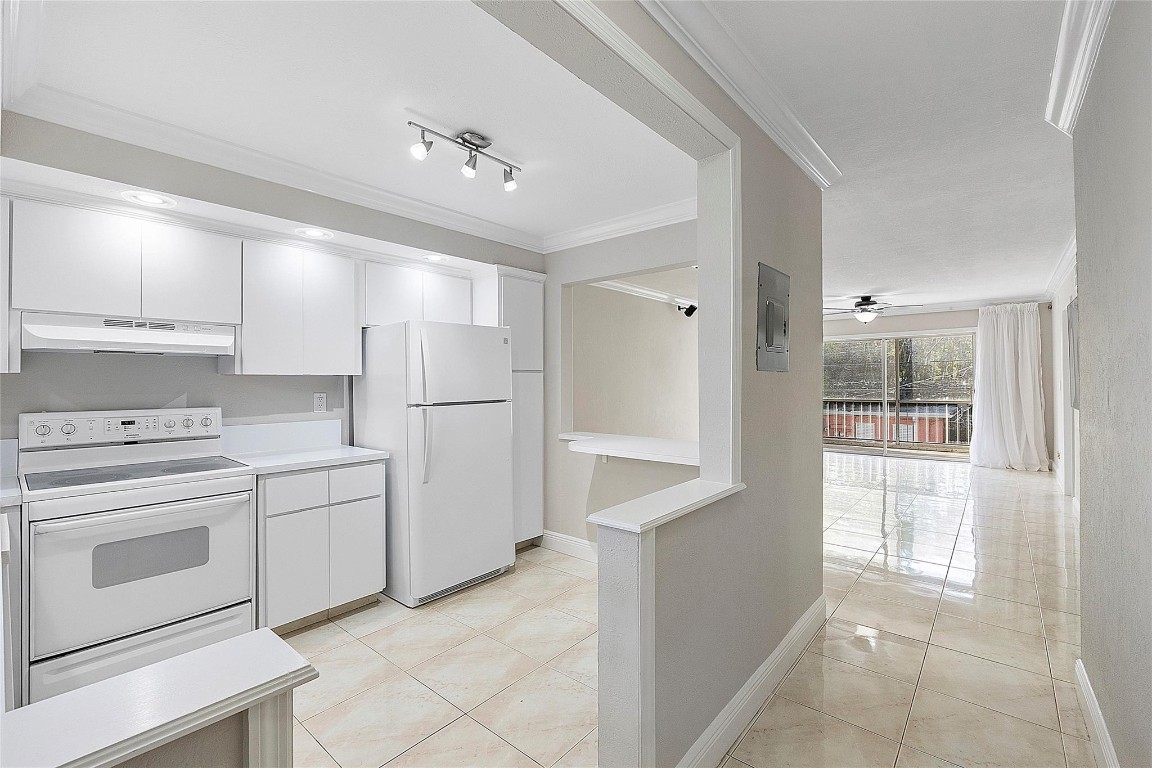 1220 NE 3rd Street 205