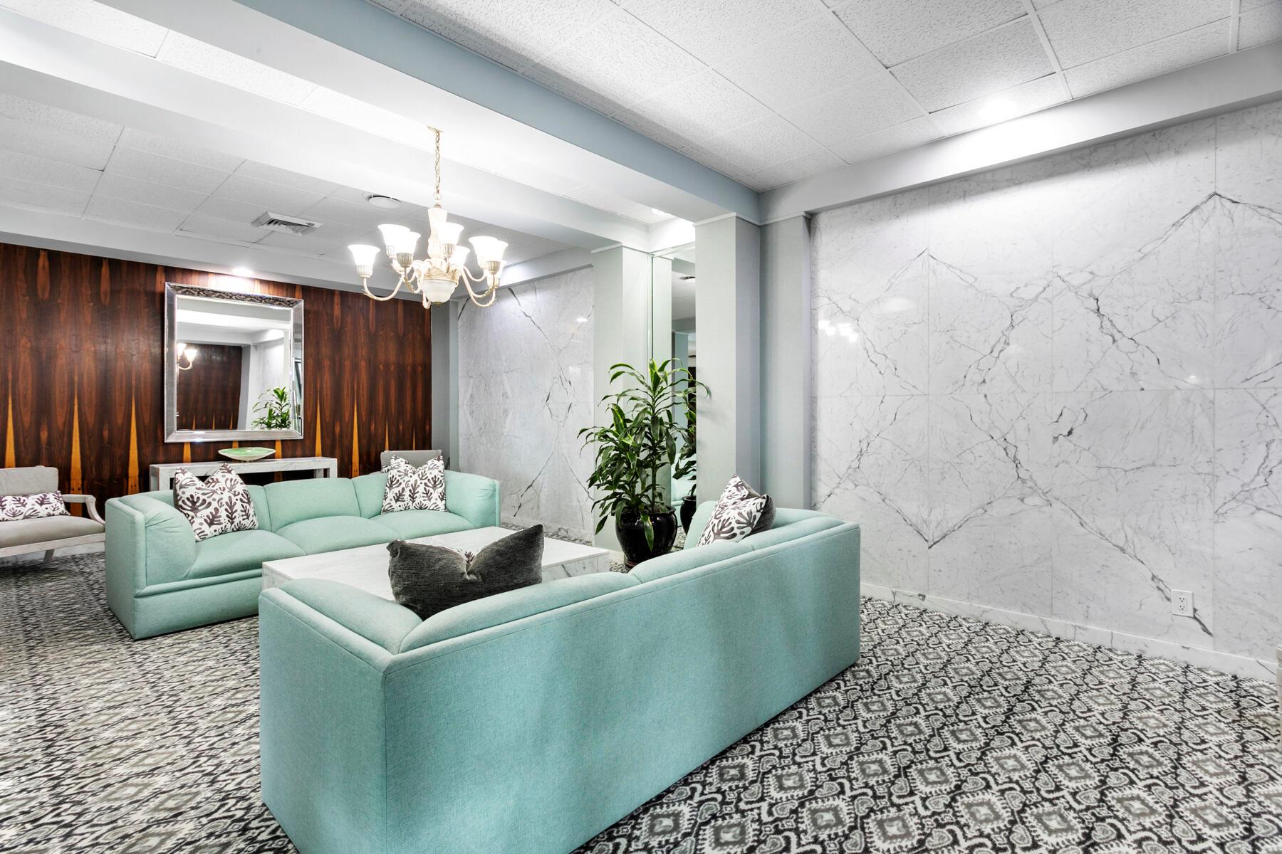 LA PALMA CONDO - Residential