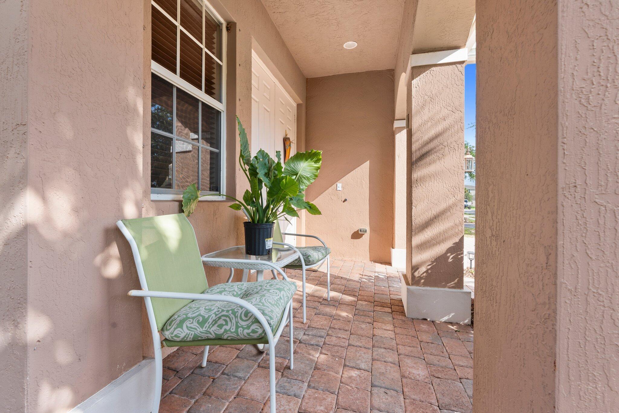 1014 NW Leonardo Circle