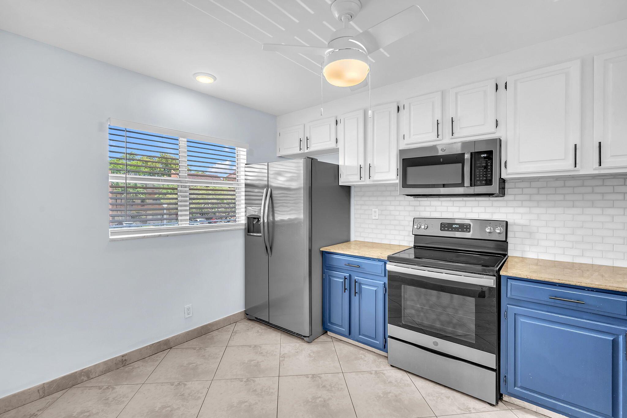 8826 W Mcnab Road 201