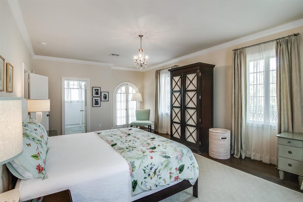 EL CID IN - Residential