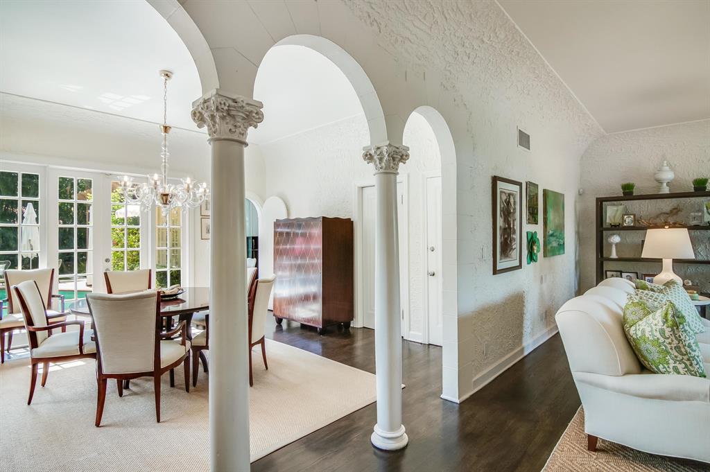 EL CID IN - Residential