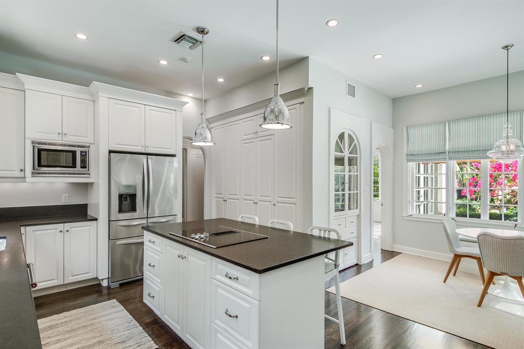 EL CID IN - Residential