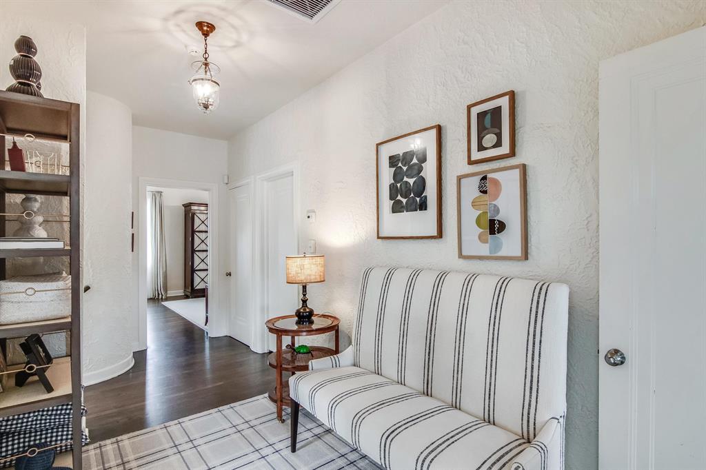 EL CID IN - Residential