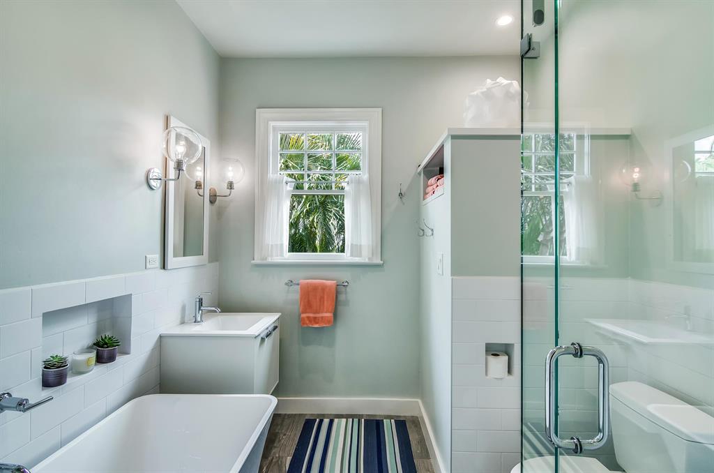 EL CID IN - Residential