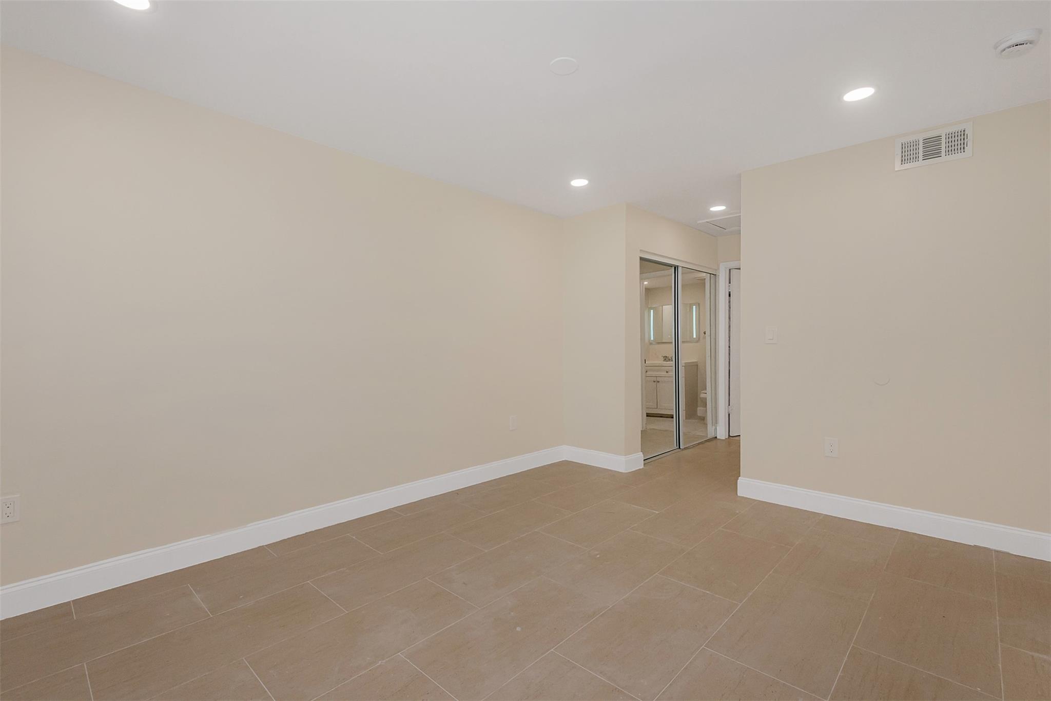 Villas De Venezia Condo - Residential Lease