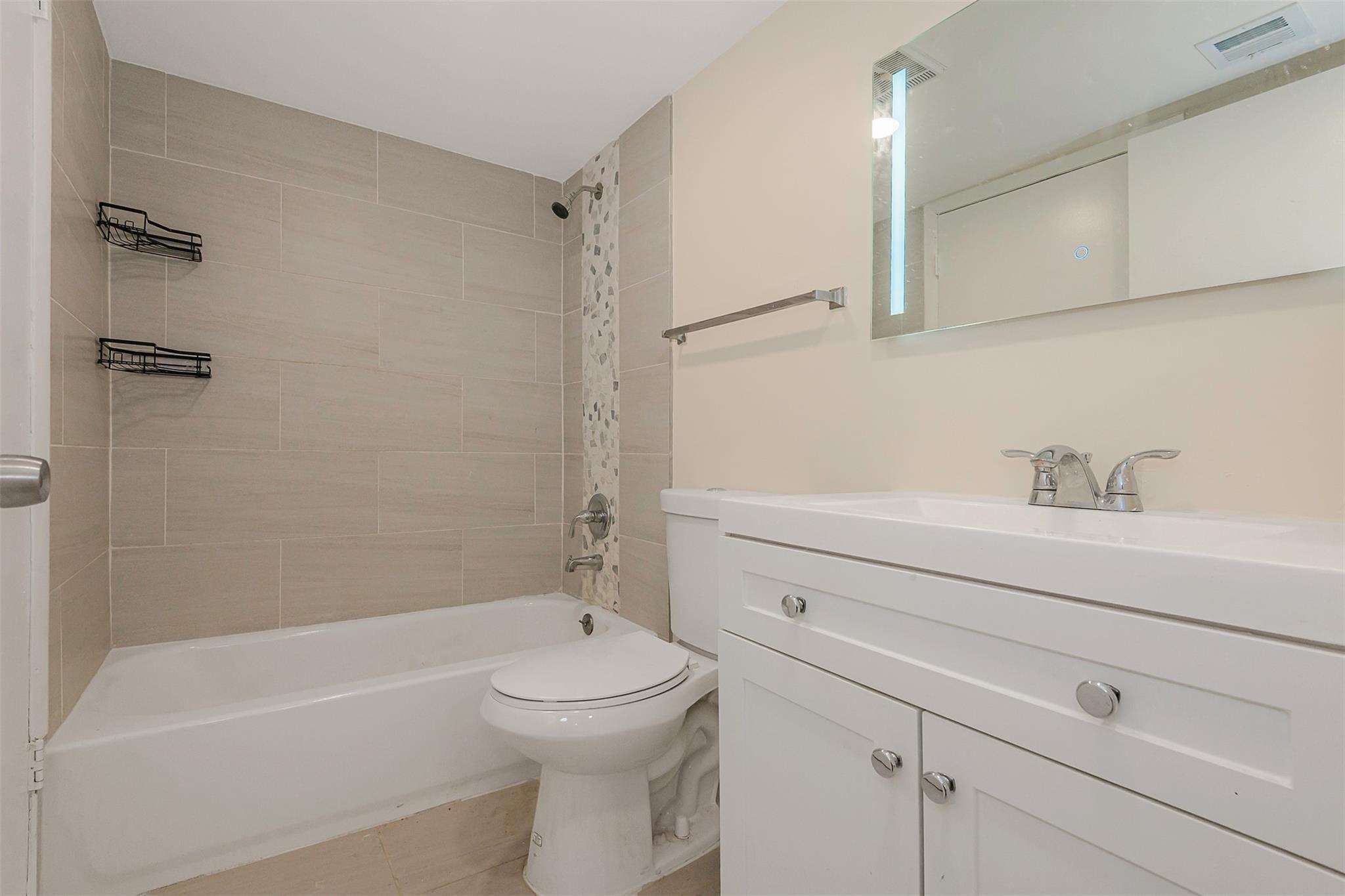 Villas De Venezia Condo - Residential Lease