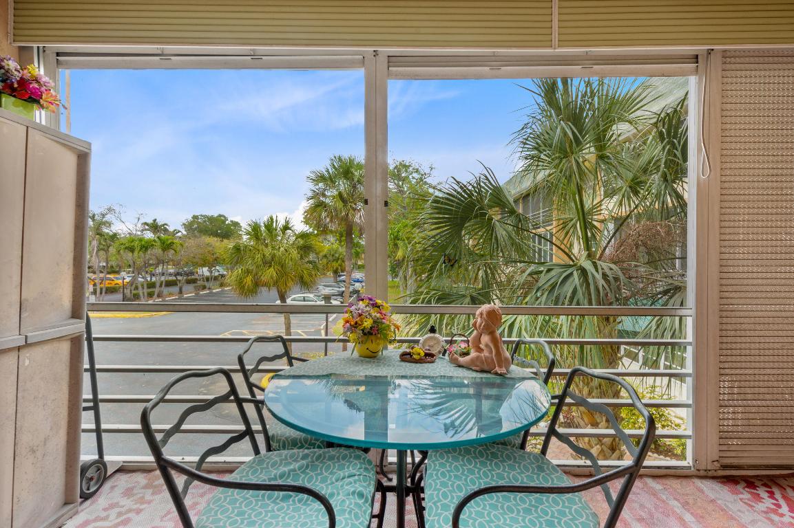 SABAL PALM VILLAGE 2 CONDO - Residential