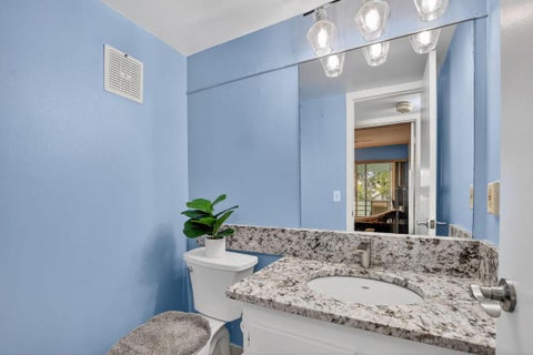 Tiny photo for 262 Ventnor R, Deerfield Beach, FL 33442 (MLS # R11157657)