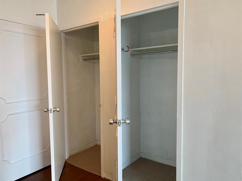 LA FONTANA APTS OF PALM BEACH INC - Residential Lease