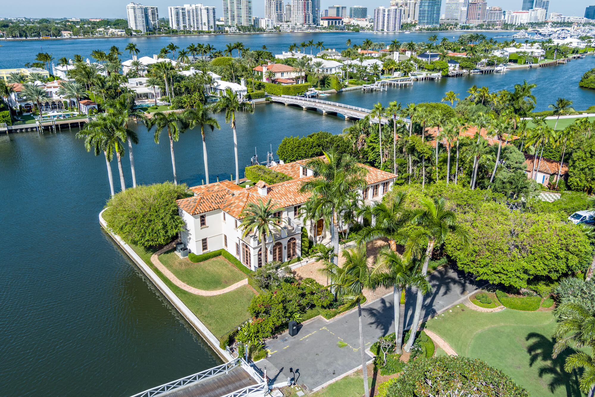 ISLAND RD DEV REV - Residential