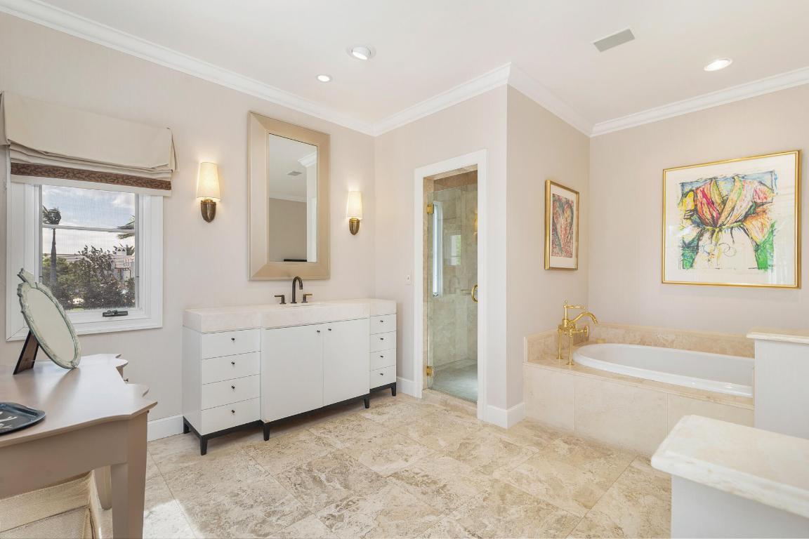 ISLAND RD DEV REV - Residential