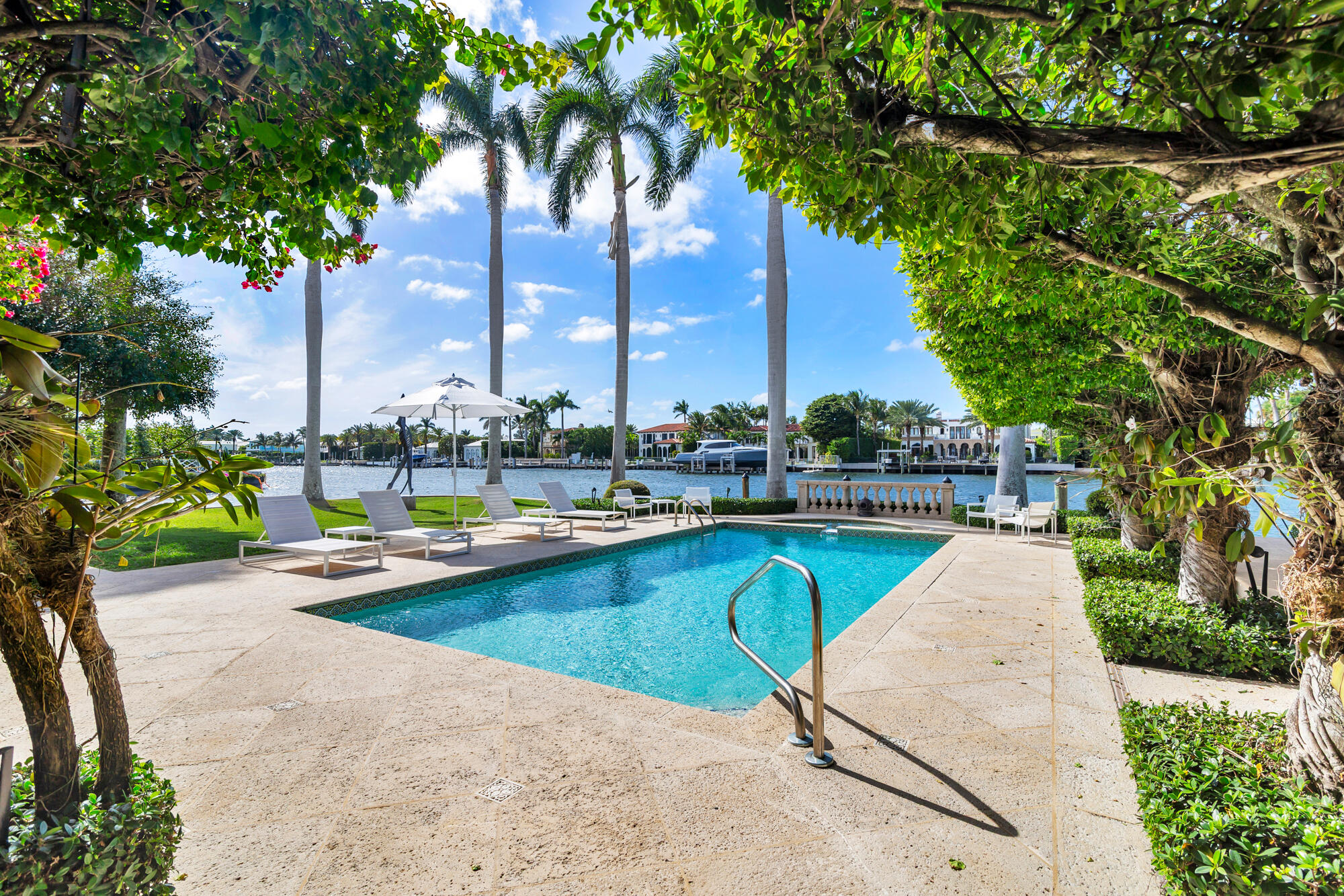 ISLAND RD DEV REV - Residential