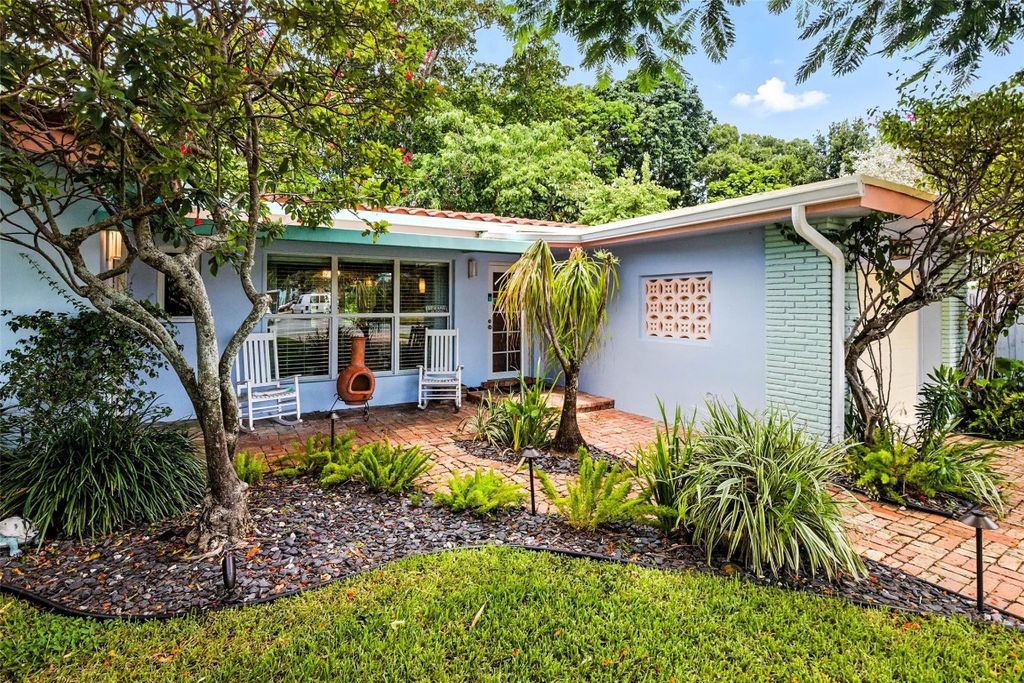 Photo of 1625 NE 20th Avenue, Fort Lauderdale, FL 33305 (MLS # F10517744)