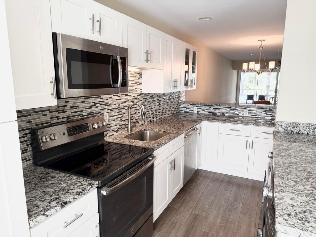 Photo of 2811 SW 15th Street #202, Delray Beach, FL 33445 (MLS # B26009606)