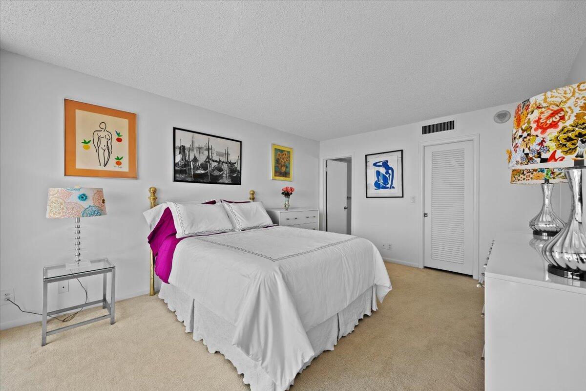 LANDS OF THE PRESIDENT CONDO 3 - Residential