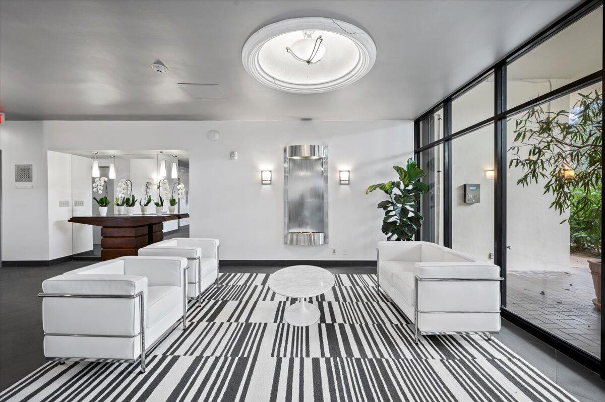 LANDS OF THE PRESIDENT CONDO 3 - Residential