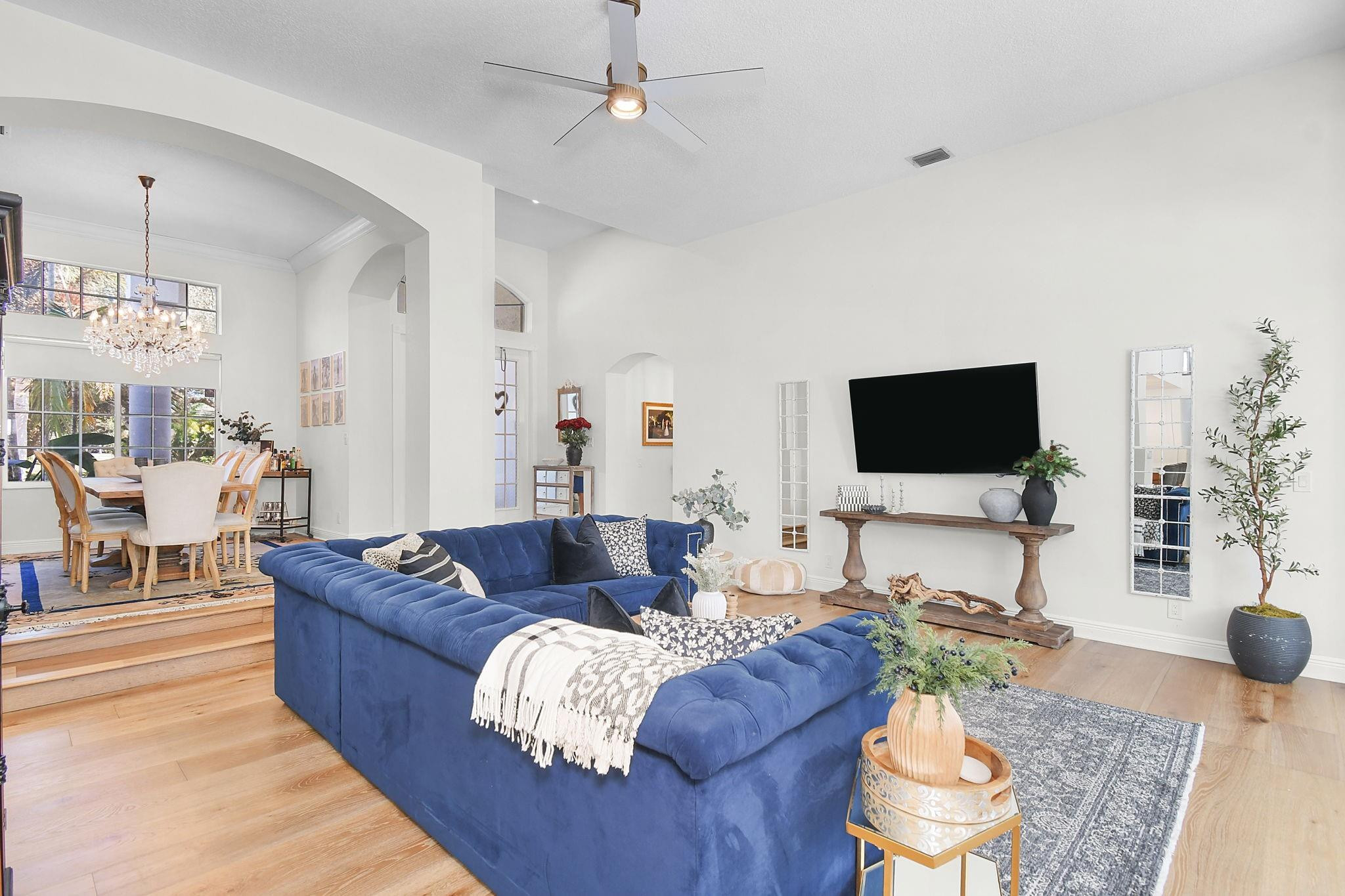 5084 SW Hammock Creek Drive